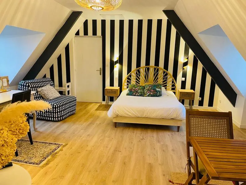 Chambre d'hôtes de charme au Manoir de la Houlette, hébergement sur le domaine